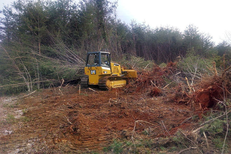 Our Okanagan Ironworx civil construction crews are seasoned veterans who can help you with all your bulldozing requirements..